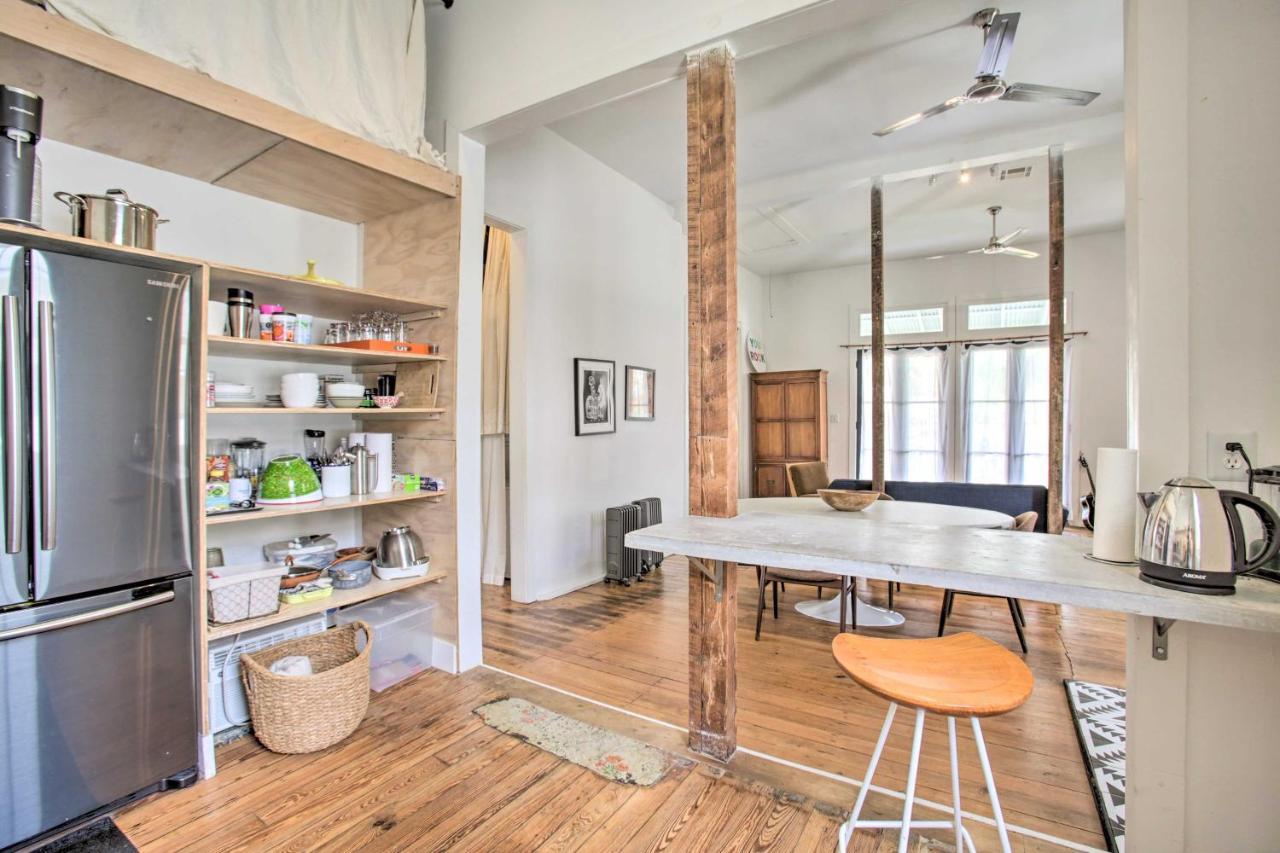 Rustic Getaway In Nola Location! *